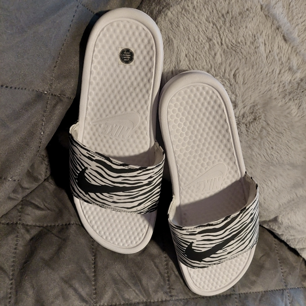 Nike Zebra Print Slides Size 9